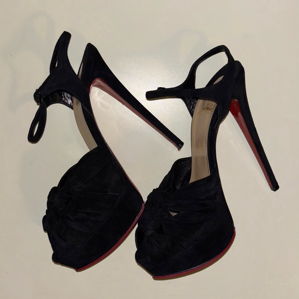 Suede Knotted Ionescadiva Christian Louboutins